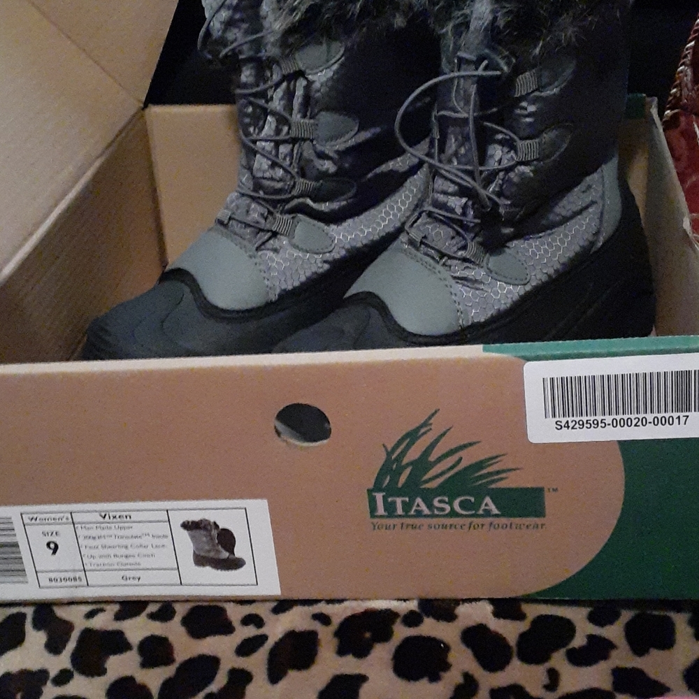 Women Snow boots